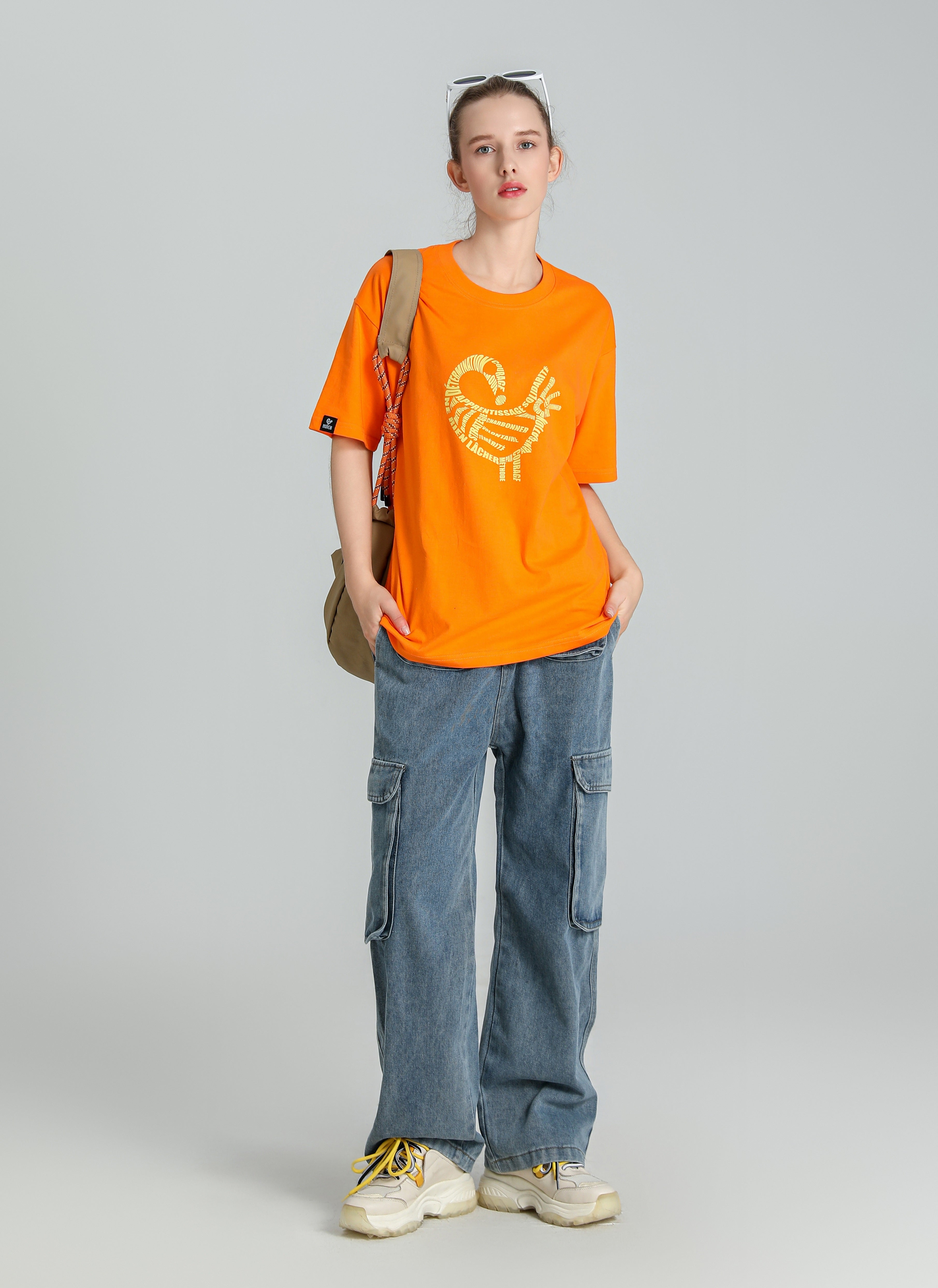 MONCHI™ T-SHIRT ORANGE LETTRE