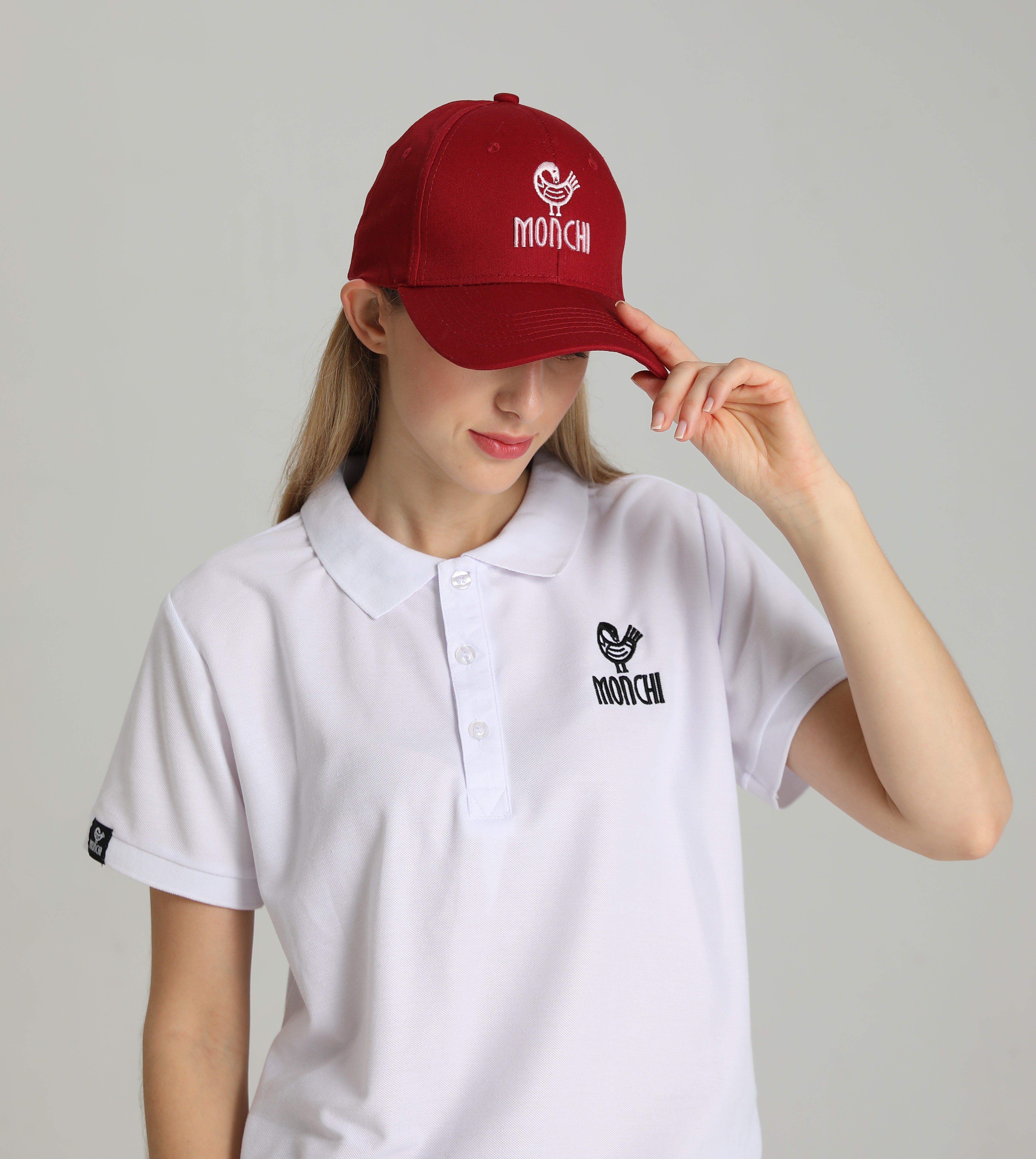 MONCHI™ CASQUETTE ROUGE BORDEAU