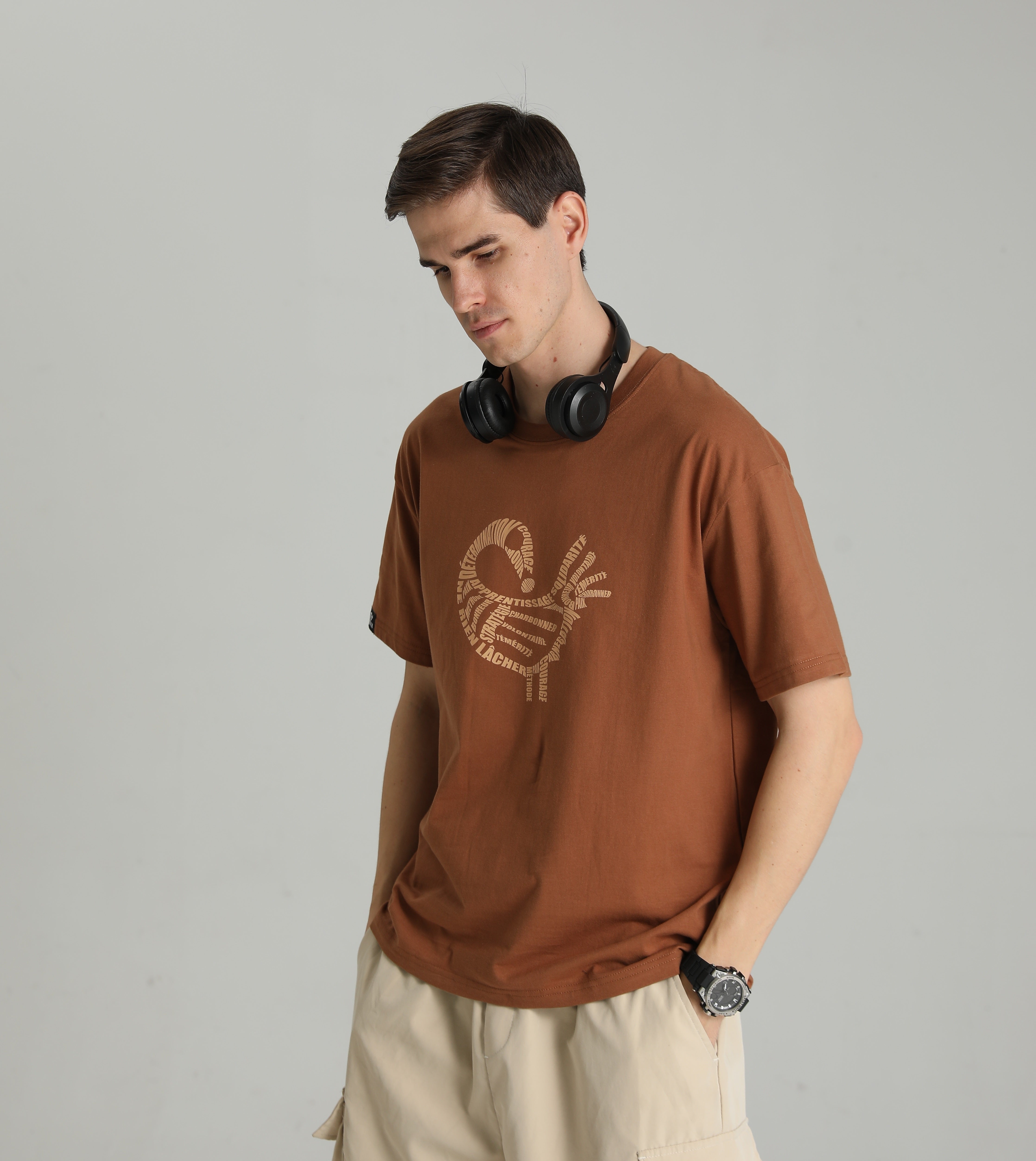 MONCHI™ T-SHIRT MARRON A LETTRE