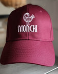 MONCHI™ CASQUETTE ROUGE BORDEAU